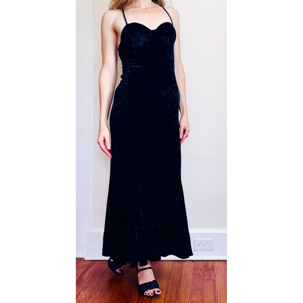 Contempo Casuals Black Velvet Sweetheart Neckline Maxi Dress Small